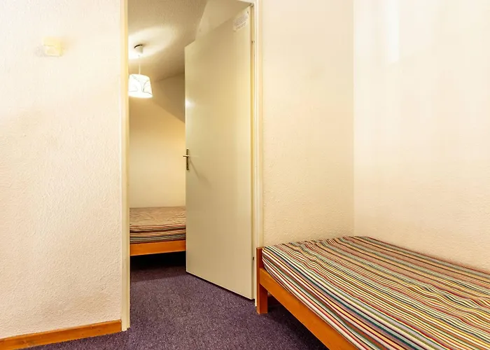 Lumineux Avec Wifi Et Acceptant Les Animaux A Plagne Soleil, 6 Personnes - Fr-1-351-3 La Plagne