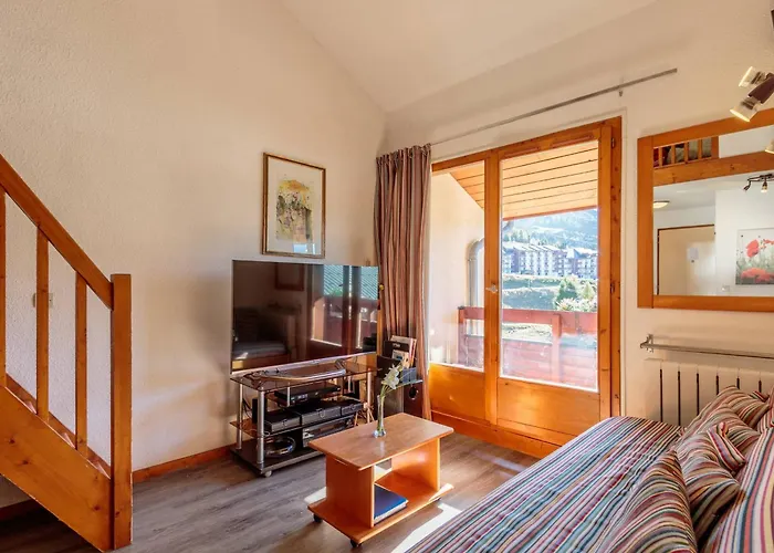 Lumineux Avec Wifi Et Acceptant Les Animaux A Plagne Soleil, 6 Personnes - Fr-1-351-3 * La Plagne